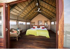 kulala desert lodge