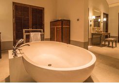 cape weligama bath