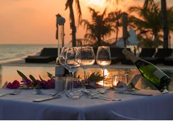 maldives-sunset-dinner