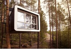 treehotel cabin exterior