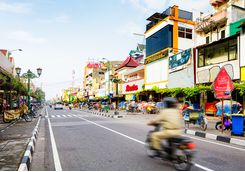 The busy streets in Yogykarta