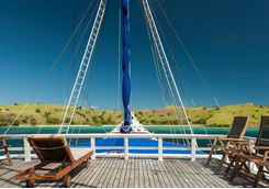 Liveaboard decking boat