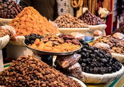 dates nuts stall