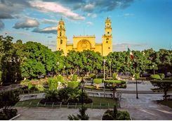 merida city square