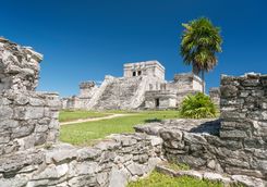tulum's mayan ruins in the sunshine