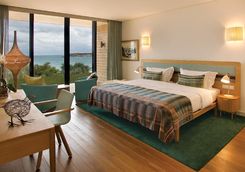 Large double bedroom