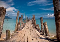 Wooden pontoon