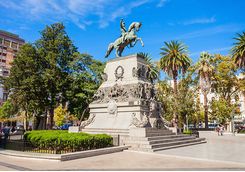 cowboy statue in cordoba