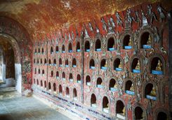 Inside Shwe Yan Pyay monastery