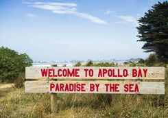 Apollo Bay Welcome Sign