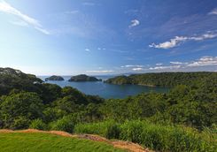 Papayago Bay