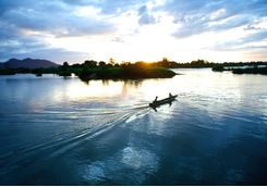 mekong river boat