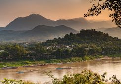 river luang prabang