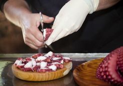 Cutting octopus