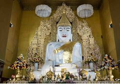 Buddha at Kyauktawgyi Pagoda