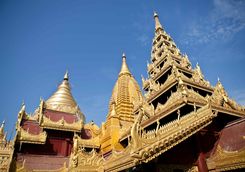 Schwezigon Pagoda
