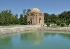 mausoleum building