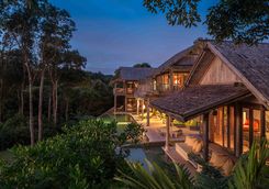 villa night