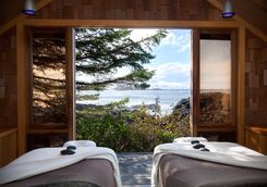 Wickaninnish Inn bedroom lookout
