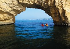 Barr al Jissah kayaking