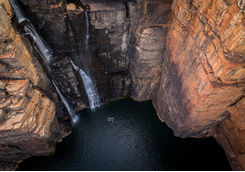 Falls King George river