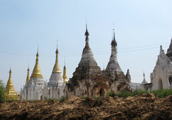 Toungdoot town buildings