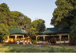 Elephant Pepper Camp lounge dining exterior