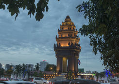 Phnom Penh independence monument