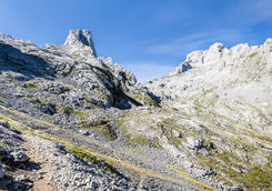 Naranjo de Bulnes landscape