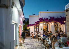 Plaka Restaurant