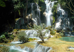 kuang si waterfall