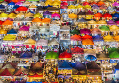 rod fai market bangkok