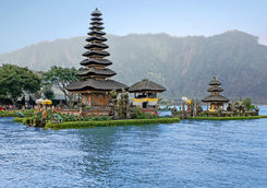 ulun danu temple