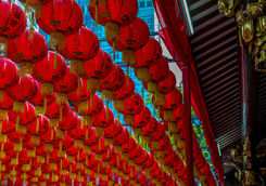 lanterns at the thian hock keng temple