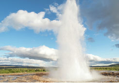 Strokkur geysir erupting