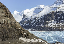 Svinafellsjokull glacier