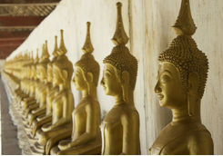 Buddha Statues in That Ing Hang