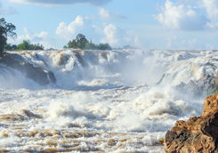 Khone Phapeng Waterfalls