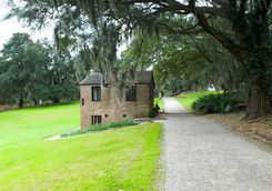 Middle Place plantation