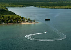 Manda Bay waterskiing