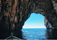 boat trip in blue grotto
