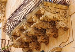 noto balcony detail