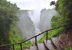 victoria falls hike