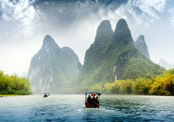 boat ride along the karst_mountain