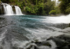 waterfall ojos del carburga
