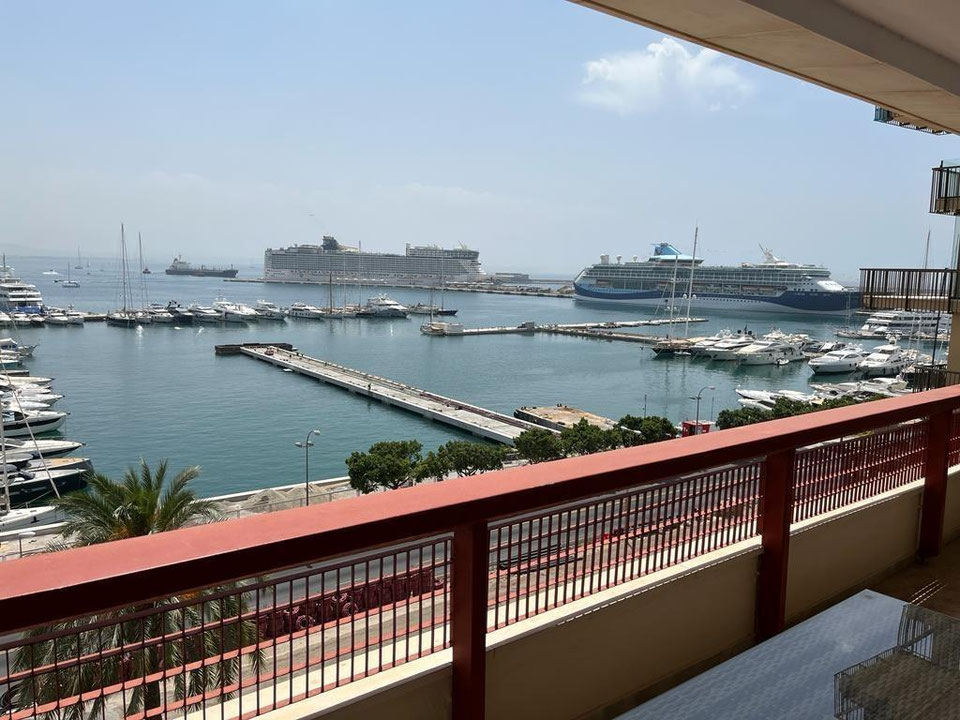 Piso Exclusivo con Vistas al Mar en el Paseo Marítimo de Palma