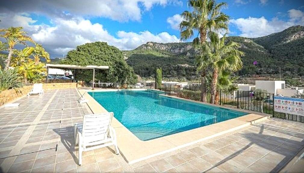 Planta baja con piscina comunitaria en Andratx para alquiler temporal (de noviembre a febrero),  