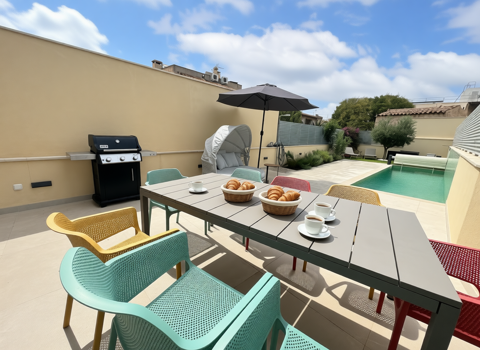 Moderna casa adosada del 2023 4 dormitorios, 3 baños , salon y cocina con piscina privada y altas calidades – Pórtol