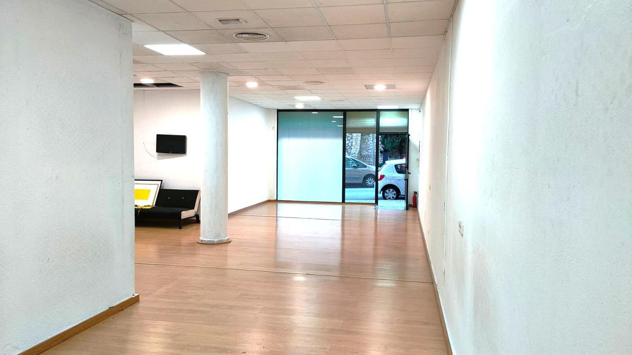 Excelente local en alquiler (sin traspaso), ideal para restauración