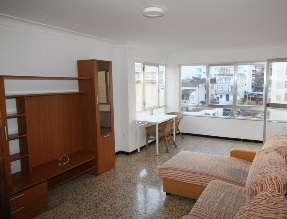 VIVIENDA DE 3 DORMITORIOS CON TERRAZA Y VISTAS LATERALES AL MAR
